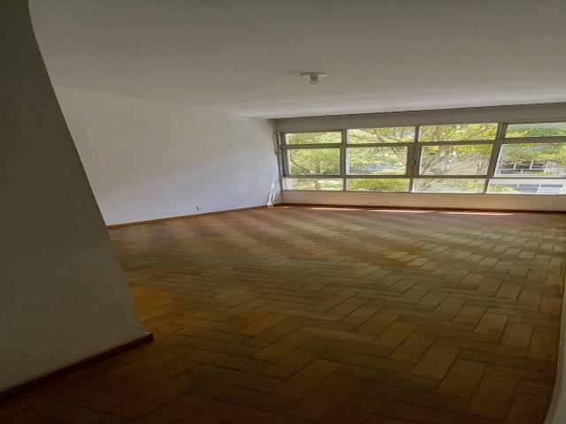 #8 - Apartamento para Venda em Nova Friburgo - RJ